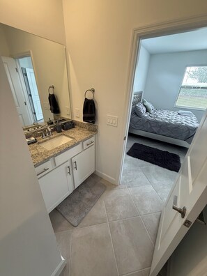 3 chambres, fer et planche Ă repasser, accĂšs au Wi-Fi (inclus)