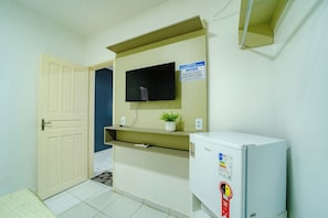 Apartment | 1 bedroom - Flat com Wi-fi a Poucos Metros do Aeroporto (Fortaleza)
