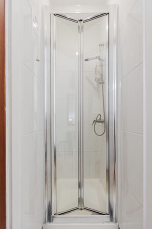 Iron/ironing board, free WiFi