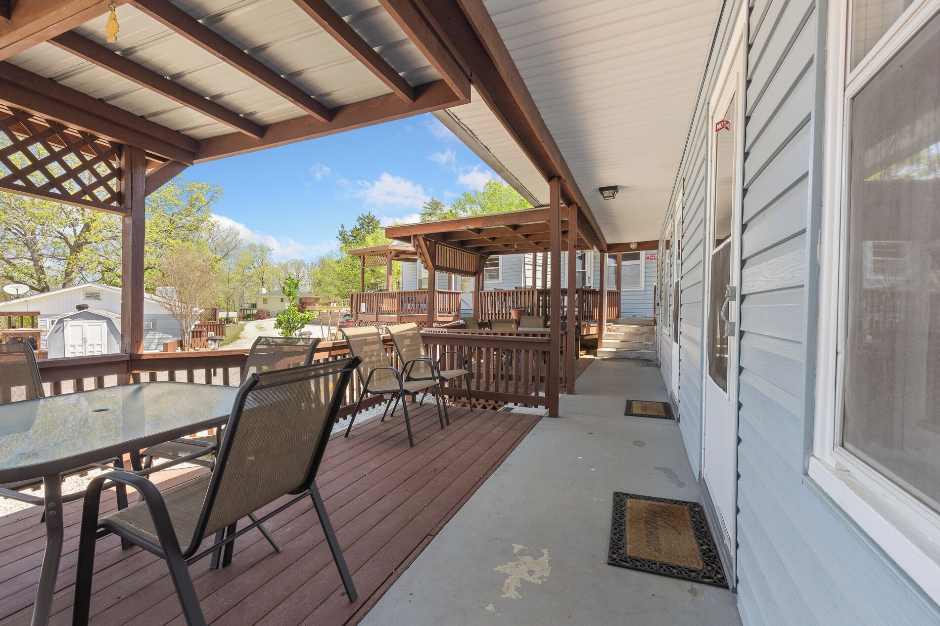 Outdoor dining