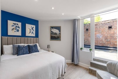 Perfect Flat Next to Highgate Station