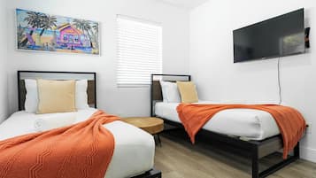 2 Schlafzimmer, Bügeleisen/Bügelbrett, Reisekinderbett, kostenloses WLAN