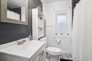 Hårtørrer, håndklæder, Sæbe, Shampoo