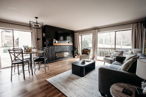 NEW Golf Stay on Pinehurst No. 3 Fairway. Walk to Cradle. Near Resort, Fair Barn