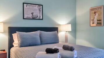 2 slaapkamers, een strijkplank/strijkijzer, wifi, beddengoed