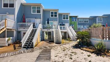 House, 1 King Bed with Sofa bed (Mardi's Cozy Townhouse) | Exterior