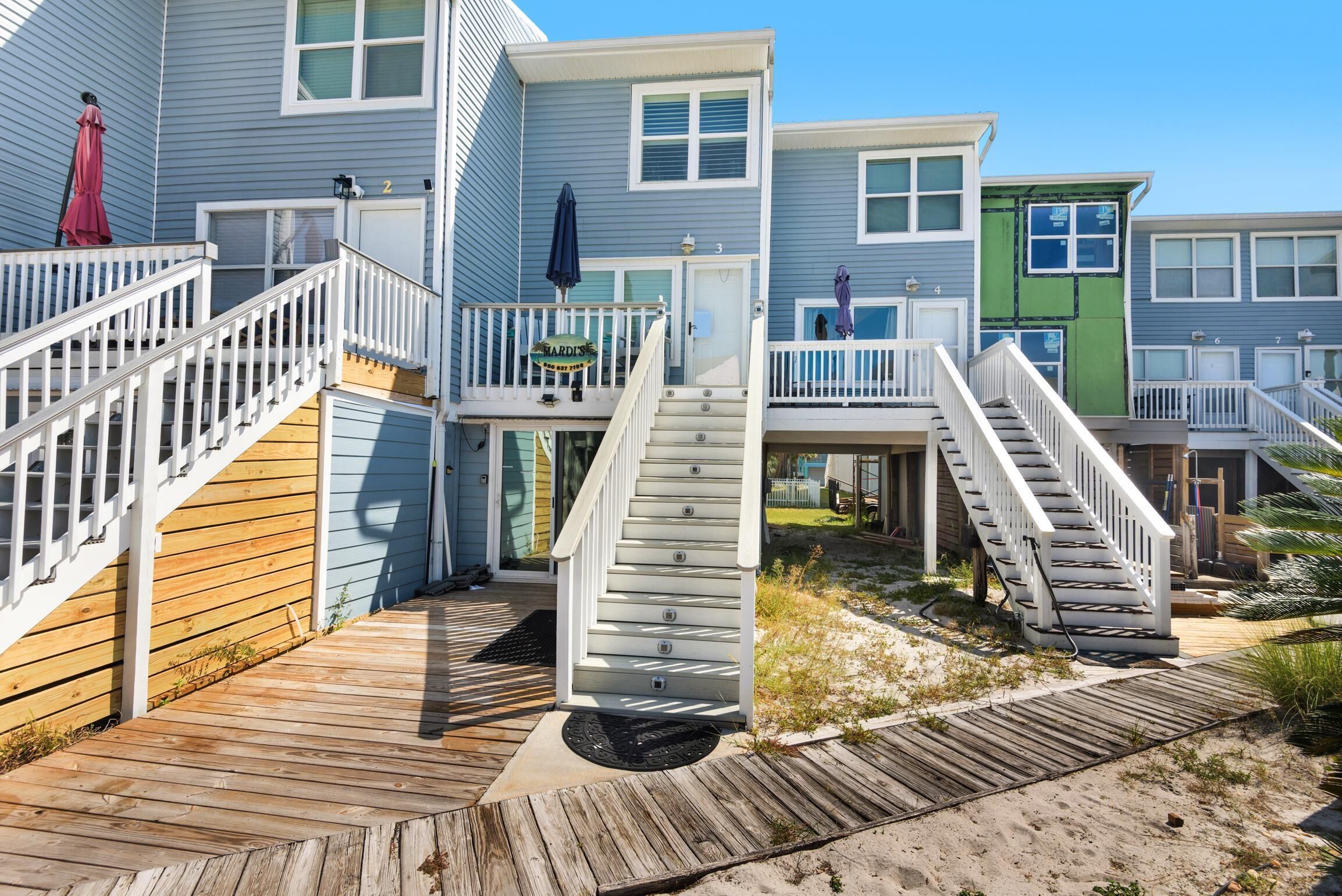 House, 1 King Bed with Sofa bed (Mardi's Cozy Townhouse) | Exterior detail