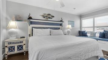 House, 1 King Bed with Sofa bed (Mardi's Cozy Townhouse)
