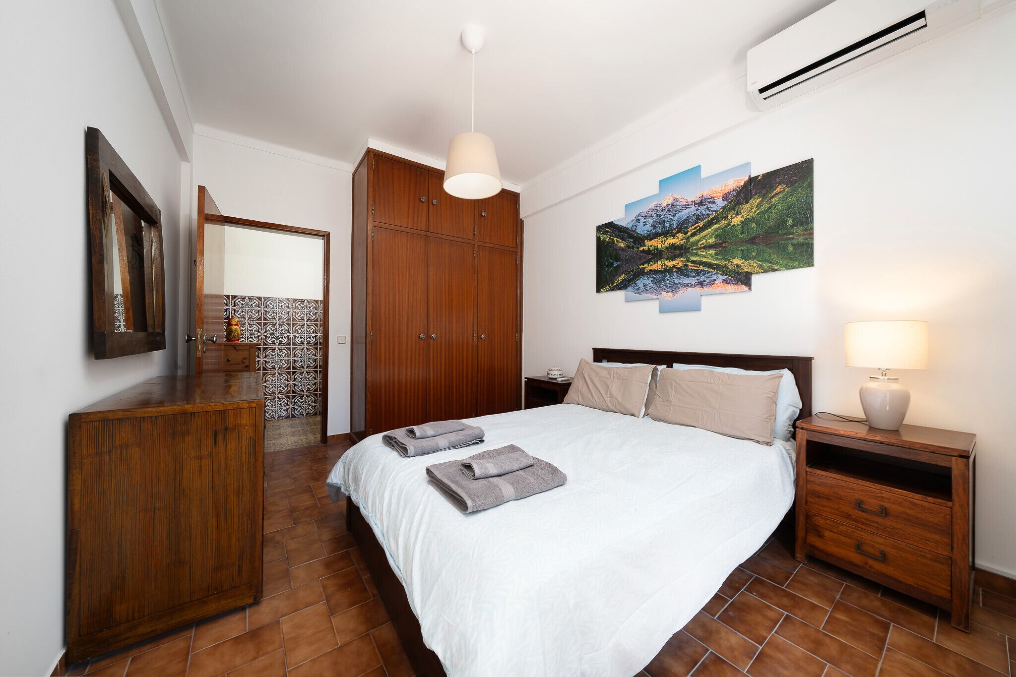 4 Schlafzimmer, Bügeleisen/Bügelbrett, WLAN, Bettwäsche