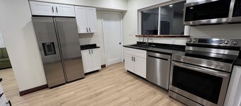Modern 3 Bedroom House, walkable to downtown State College