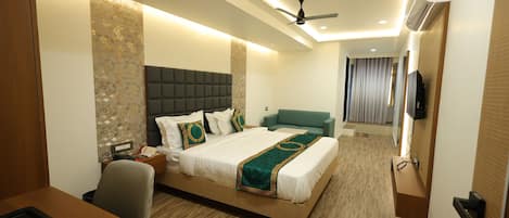 Superior Room | Free WiFi, bed sheets