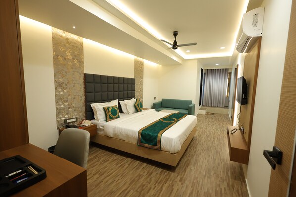 Superior Room | Free WiFi, bed sheets - Hotel Heaven Blue (Rajkot)