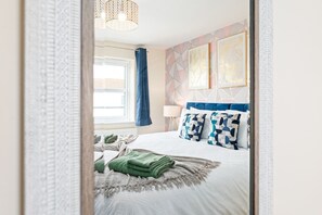 3 chambres, fer et planche à repasser, accès Internet, draps fournis