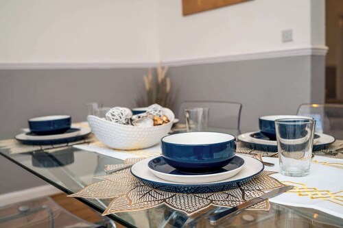 Modern 3 bed perfect for contractors and families