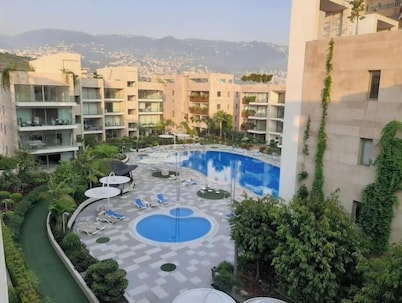 1 BR Resort apartment with pool