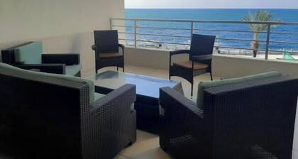 Stylish beach duplex with seaview, 24h electicity