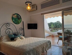 1 غرفة نوم وخدمة الإنترنت وملاءات أسرّة