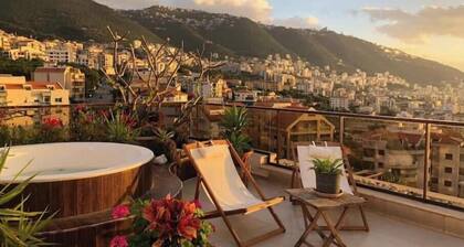 Silvia's romantic loft/24h electr./private jacuzzi