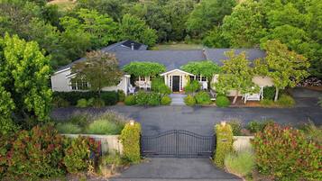 Rumah (5 Bedrooms) | Interior