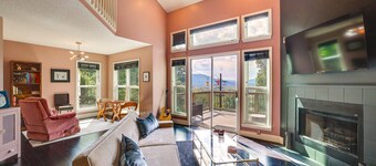 Mountain View Ridge Retreat - King + Queen + Loft - 2.5 Baths
