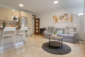 TV - Holiday Apartment 'Rolycar 204' with Wi-Fi (Icod de los Vinos)