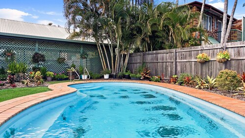 Walk To The Beach in Pialba