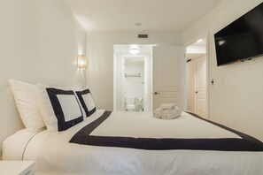 2 室のベッドルーム、アイロン / アイロン台、WiFi、ベッドシーツ