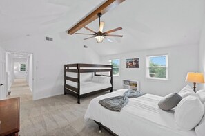 4 chambres, bureau, fer et planche à repasser, Wi-Fi gratuit