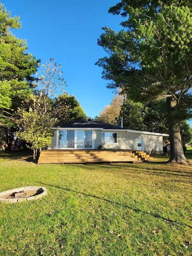 Le Petit Sunset Cottage au Bord du Lac