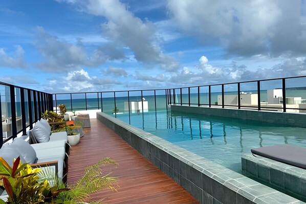 Basic Apartment | Pool