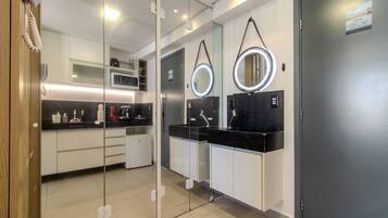Basic Apartment | Interior