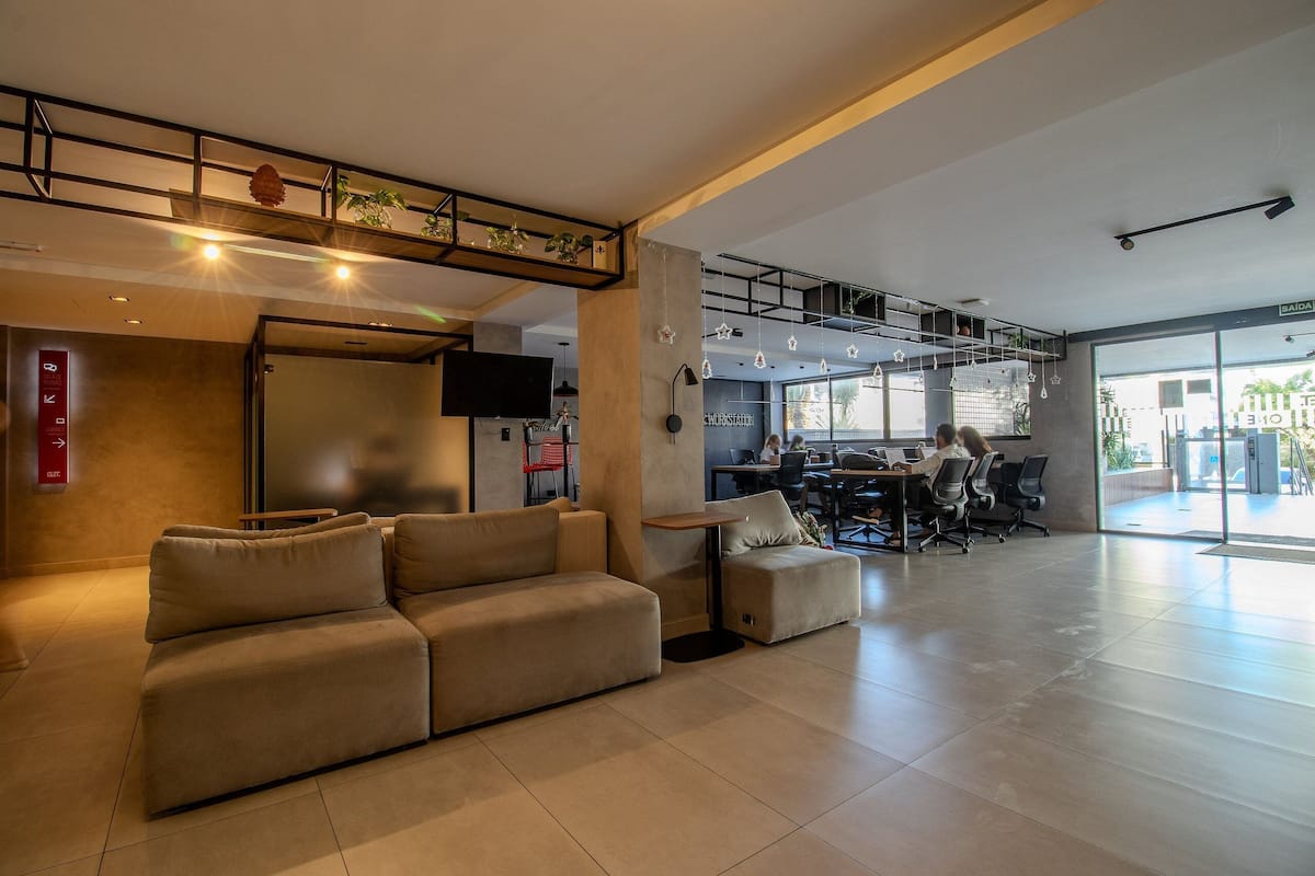 Basic Apartment | Lobby