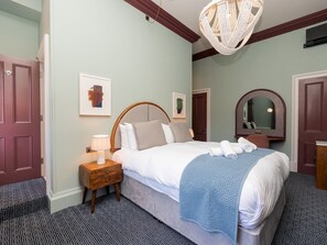 1 chambre, fer et planche à repasser, Wi-Fi gratuit, draps fournis