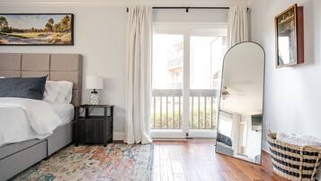 3 chambres, fer et planche à repasser, accès au Wi-Fi (inclus)