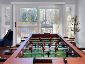 غرفة الألعاب