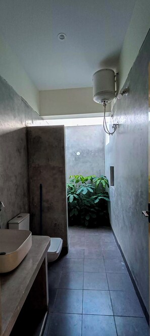 Towels, soap, toilet paper - A Humble Place to Pause near Bangalore (Kotatti)