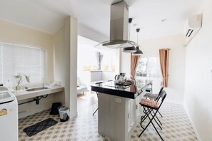 Room - Glass House, Mountain View, Near Airport-City (Chiang Rai)