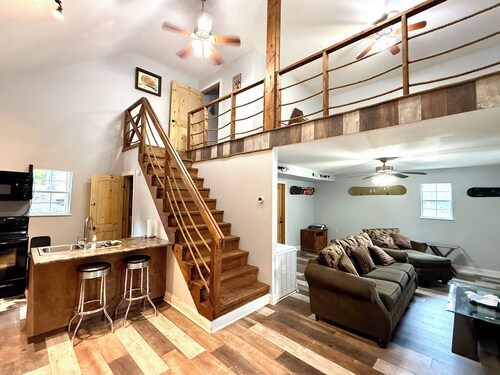 Perfect Honeymoon Lake House