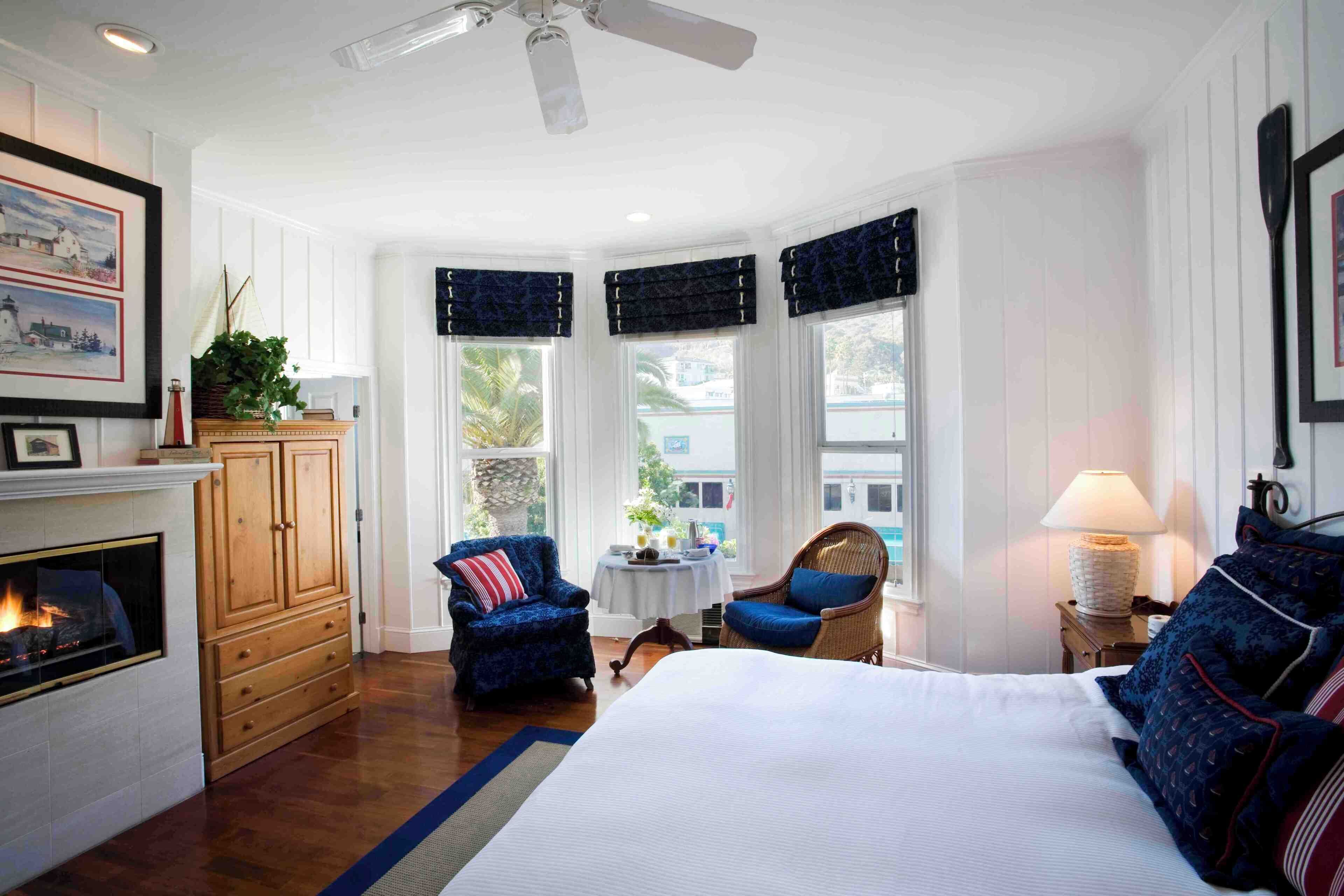 Luxury Room | In-room safe, blackout drapes, free WiFi, bed sheets