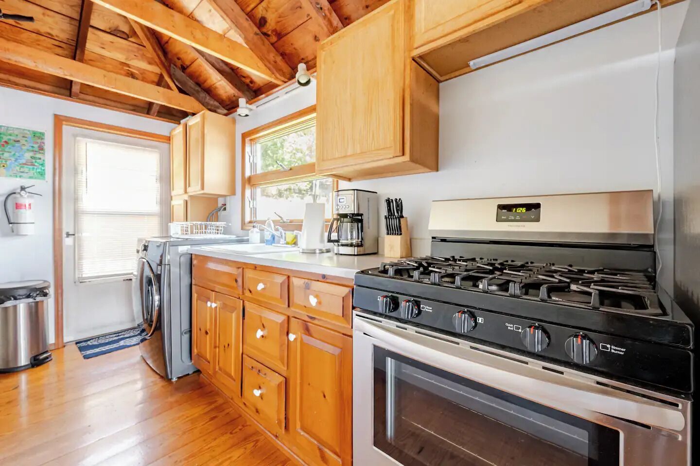 Mikrobølgeovn, ovn og kokeplater