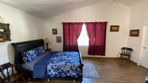 1 bedroom, WiFi, bed sheets - Delightful 1-bedroom bed & breakfast in Ensenada (Ensenada)