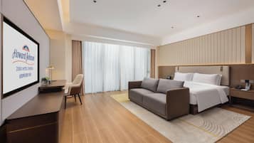 Business Room, 1 King Bed, Non Smoking