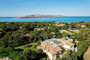 Villa, 5 Bedrooms, Private Pool, Garden View | Exterior