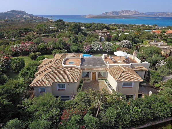 Villa, 5 Bedrooms, Private Pool, Garden View | Exterior