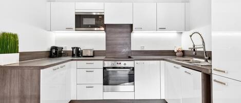 Microwave, oven, stovetop, dishwasher