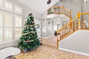 Casa, varias camas, patio, vistas al jardín (6933 Rancho) | Interior