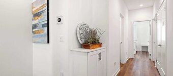 Central Location Master Bedroom w Shared Bathroom