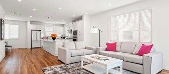 Central Location Master Bedroom w Shared Bathroom