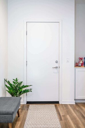 Interior - Central Location Cozy Private Bedroom w Bathroom (Irvine)