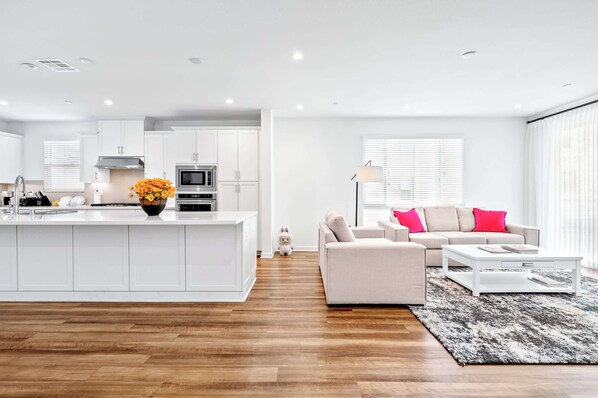 Townhome, 1 Queen Bed, Patio, Garden View (148 A, Irvine-2) | Living area | 42-inch flat-screen TV with digital channels - Central Location Cozy Private Bedroom w Bathroom (Irvine)